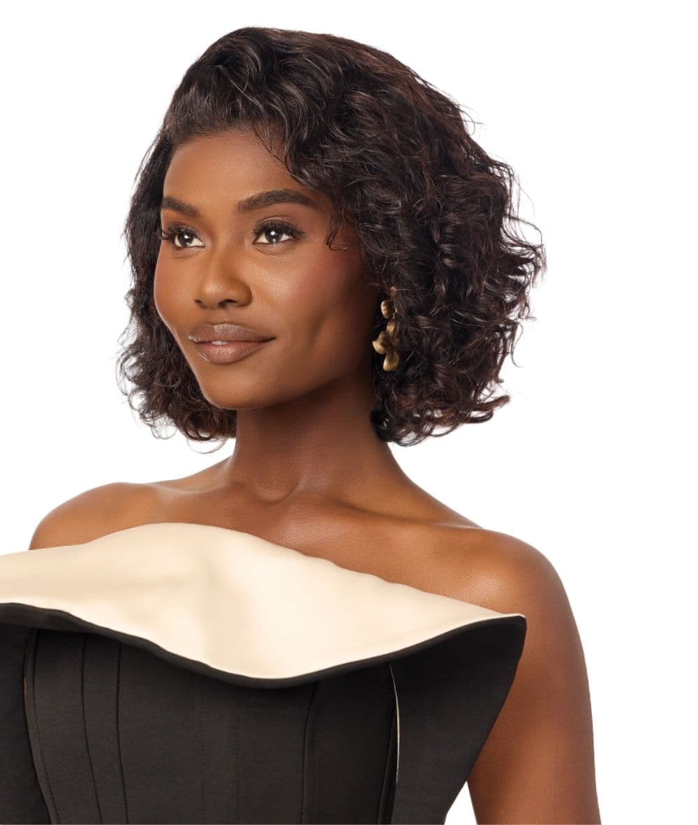 Outre Mytresses Black Label HH Lace Front Wig- 13X4 Virgin Wavy Bob 12" - Image 3